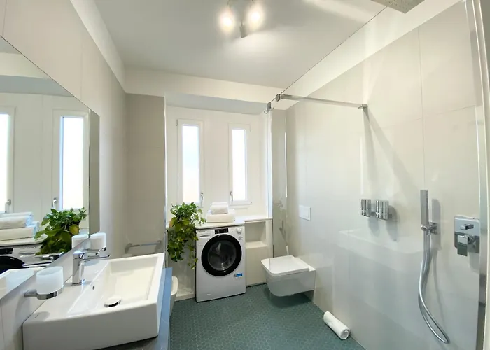Bright Elegance - Motta Appartamento